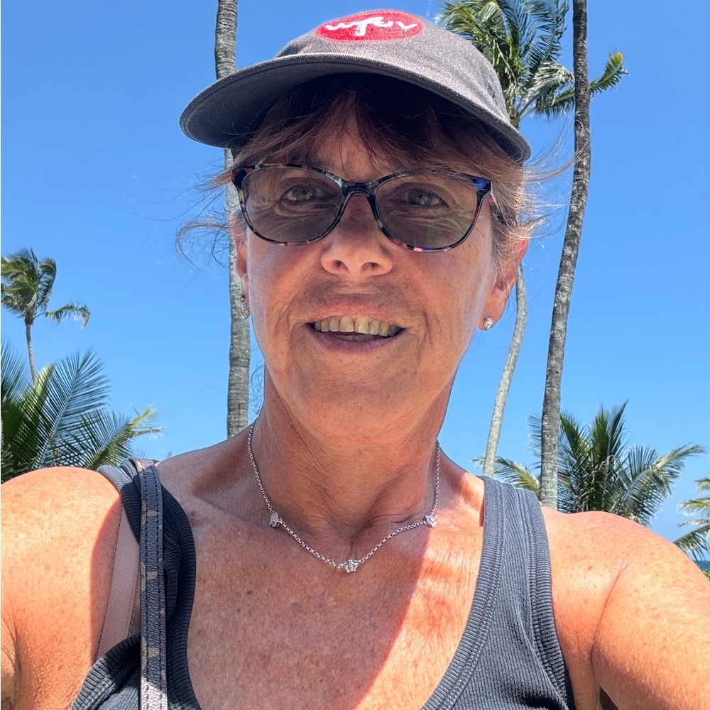 Meet your Posher, Robin